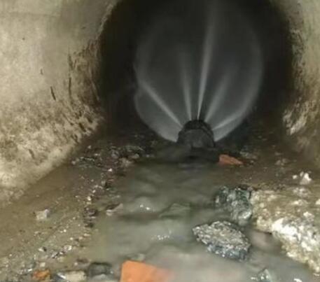 沉湖管委会市政管道清淤