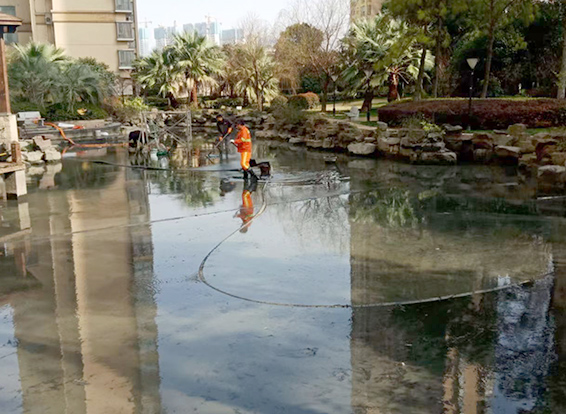 沉湖管委会景观池淤泥清理